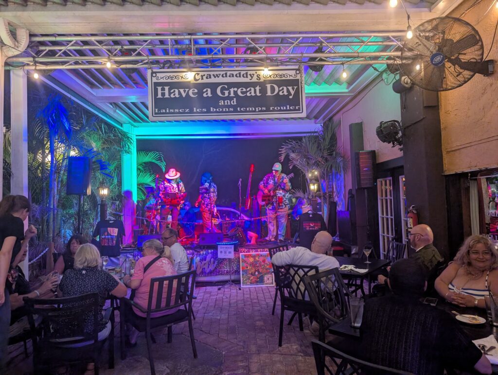 Hot Sauce Moon Loves Crawdaddies